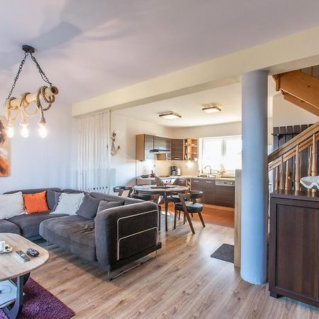 Apartament Z Widokiem Na Morze "U Grazyny" Jaroslawiec Bagian luar foto