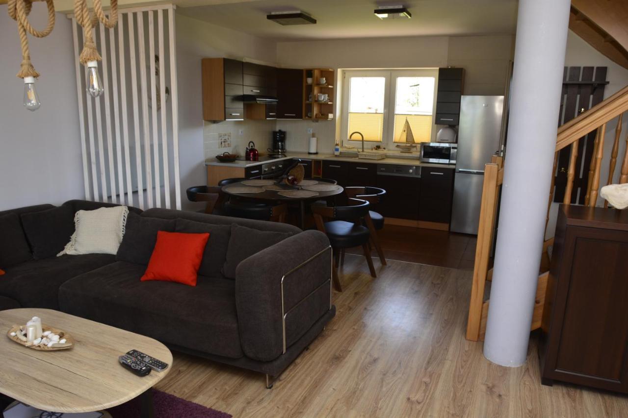 Apartament Z Widokiem Na Morze "U Grazyny" Jaroslawiec Bagian luar foto