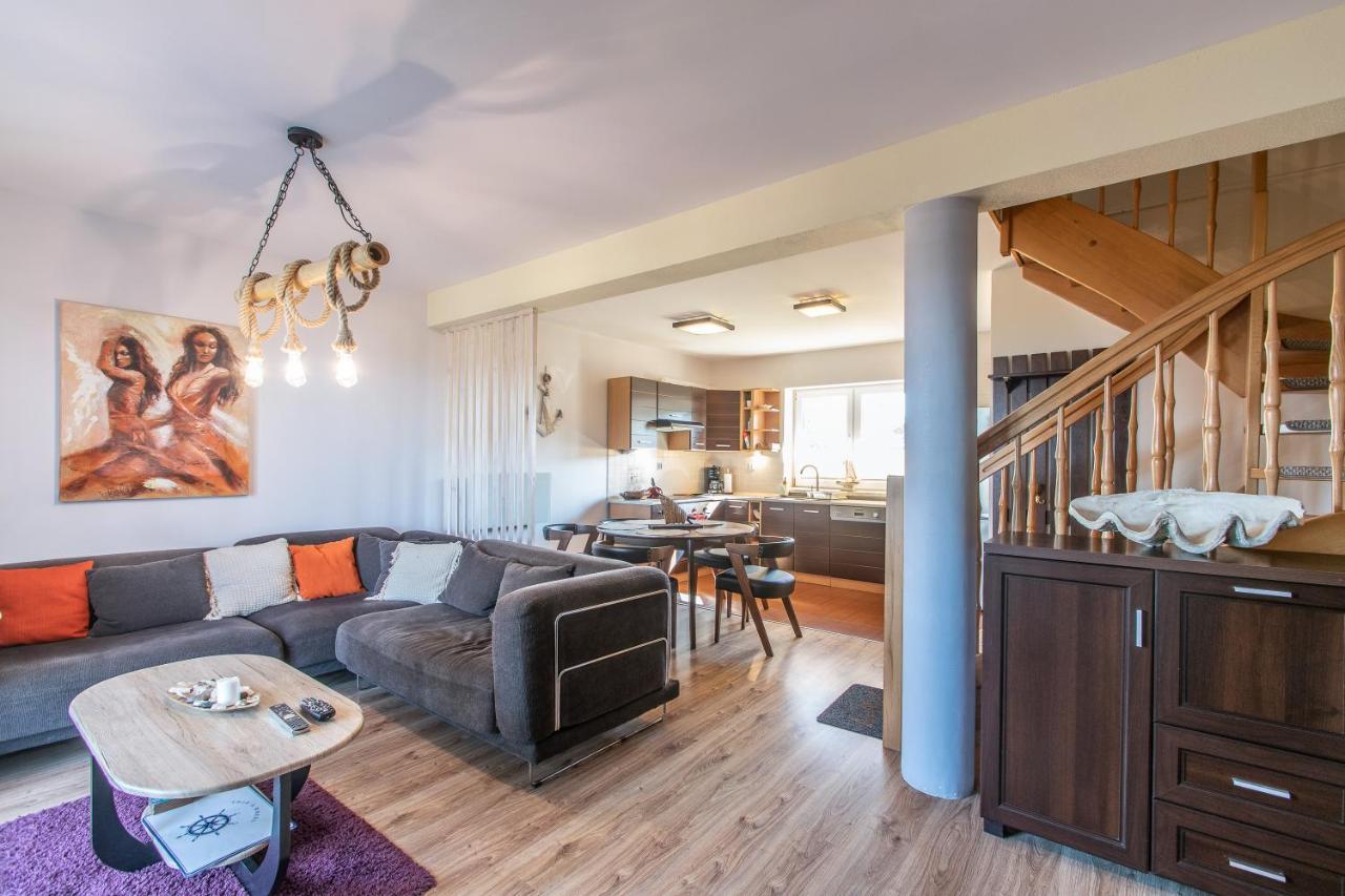 Apartament Z Widokiem Na Morze "U Grazyny" Jaroslawiec Bagian luar foto